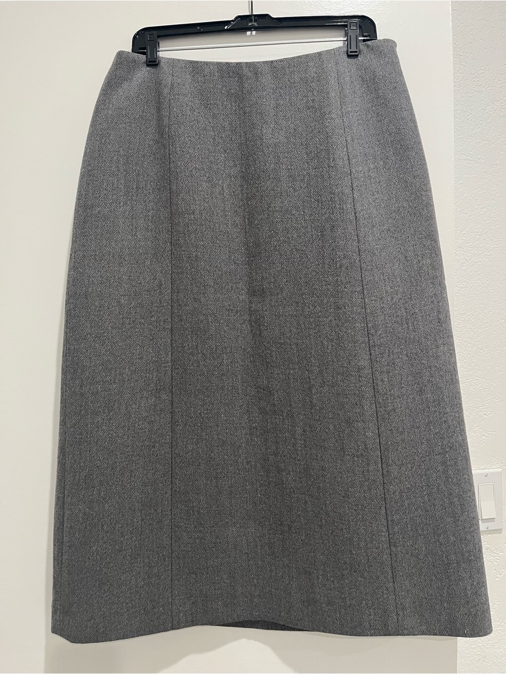 Donna Karan Gray Tailored Wool Skirt